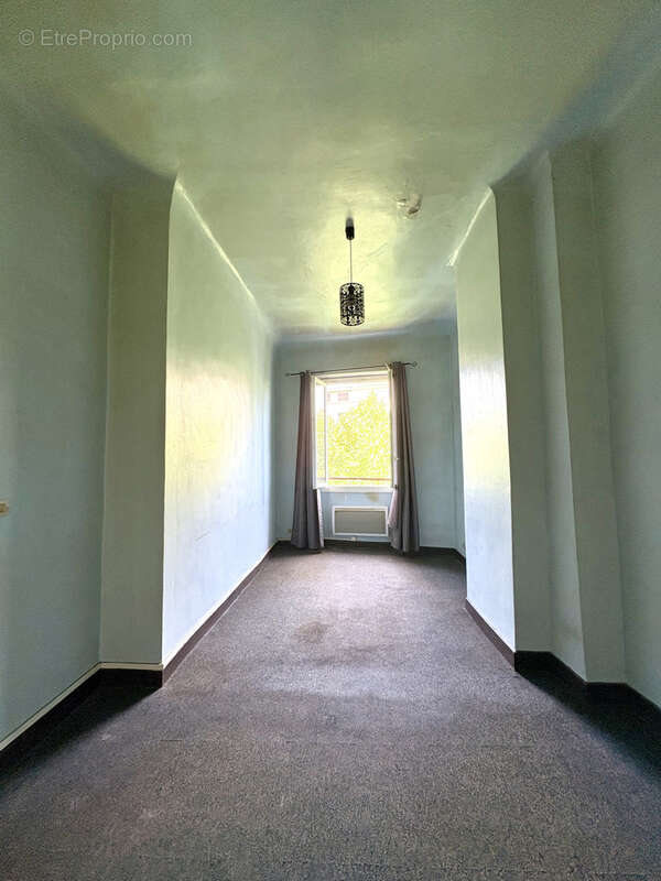 Appartement à MARSEILLE-1E