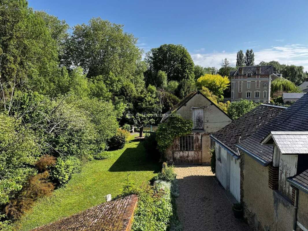 Maison à LA CHARTRE-SUR-LE-LOIR