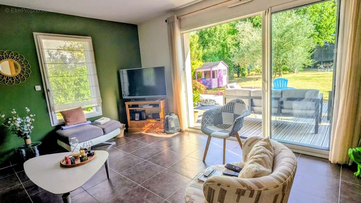 Maison 164 m² à Saint-Cyr-Sur-Loire  - photo 4