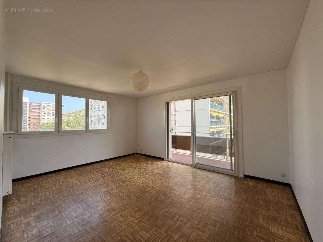 Appartement à MARSEILLE-10E