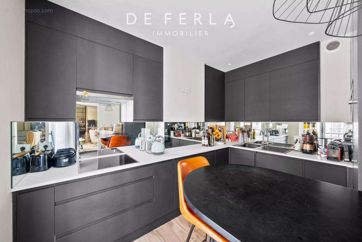 Appartement à PARIS-15E