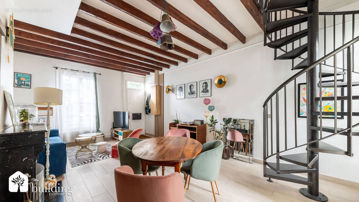 Maison à COURBEVOIE