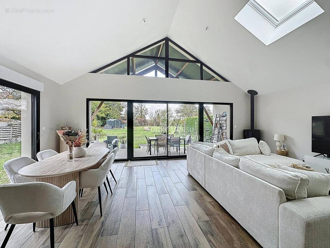 Photo 1 - Maison à BRUAY-LA-BUISSIERE