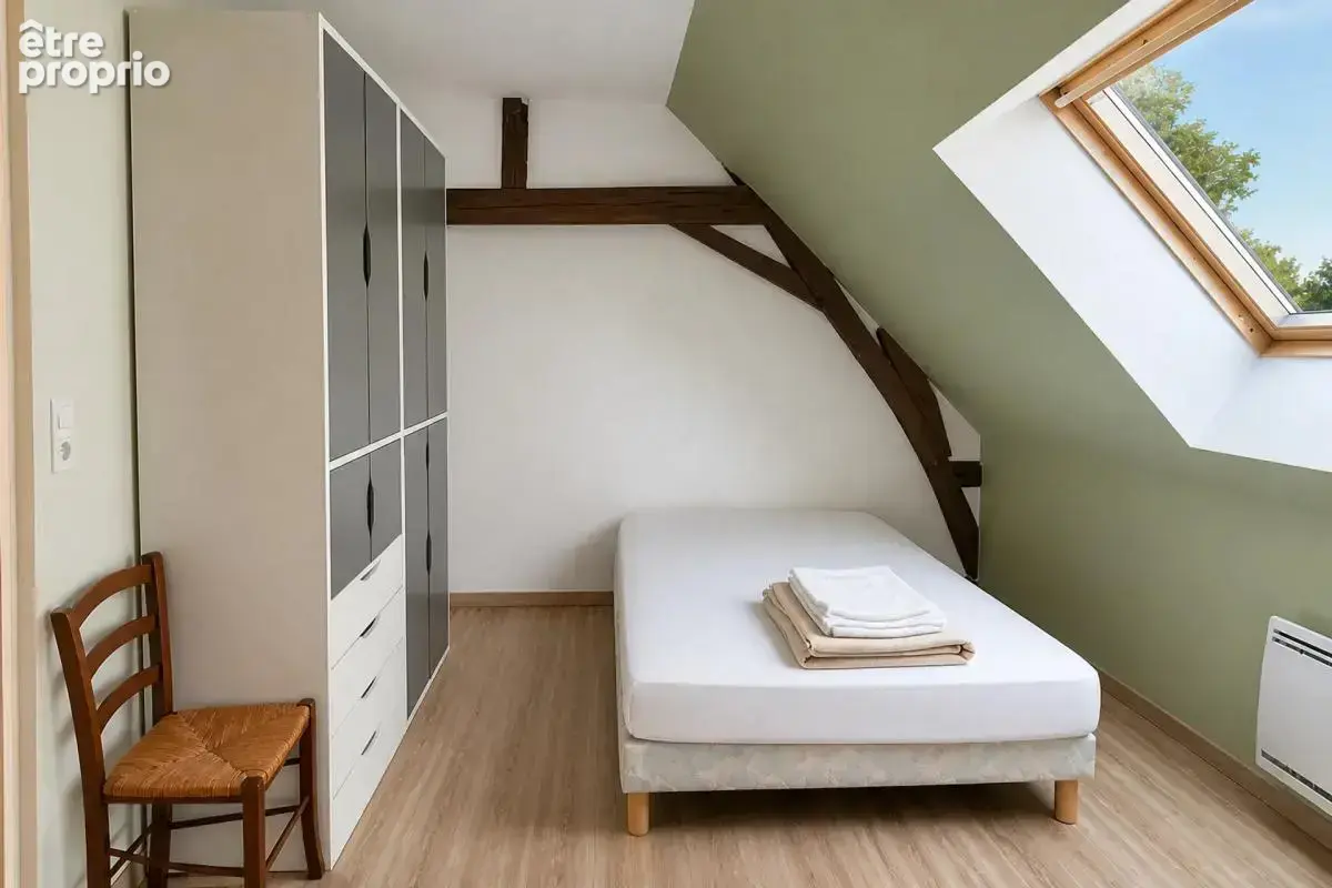 Maison de 10 pièces de 240 m² à Mayet - photo 8