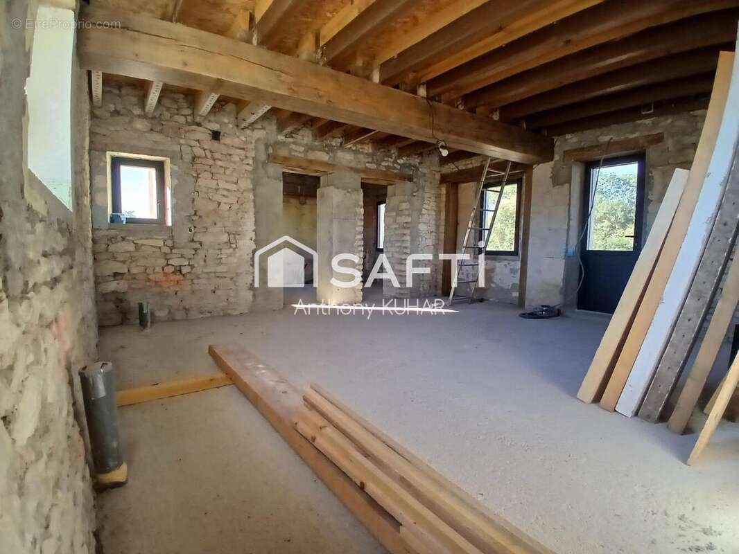 Maison 150 m² à Blet  - photo 7