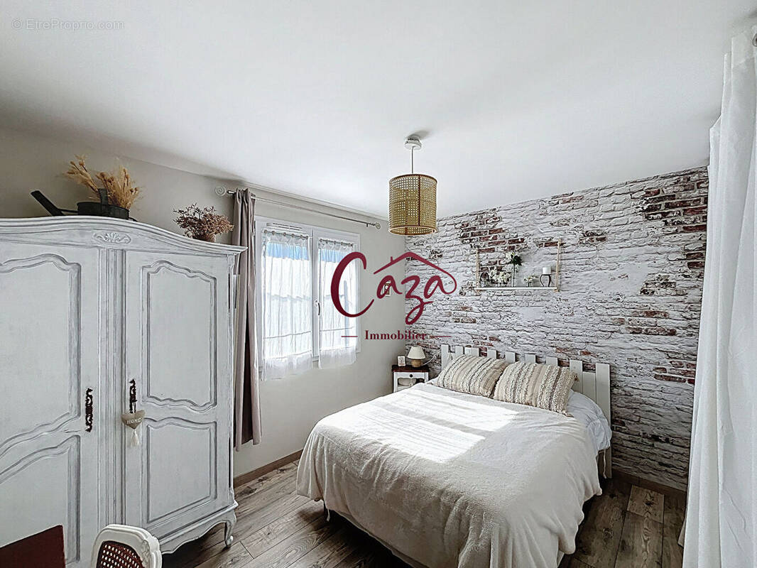 Maison à CAMBLANES-ET-MEYNAC