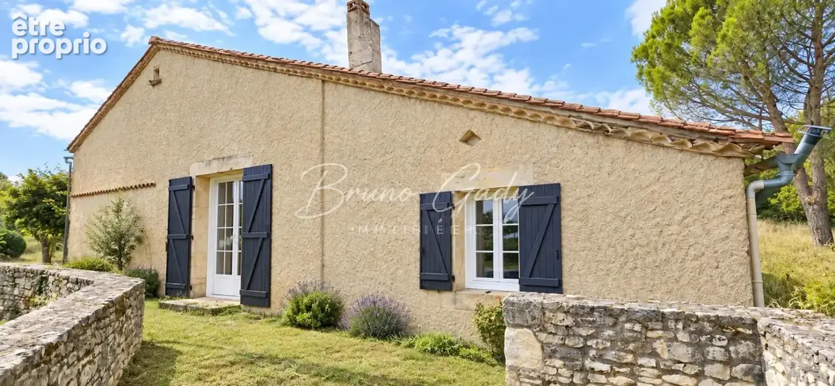 Ensemble immobilier en pierre de deux maisons à restaurer l'intérieur, sur parcelles d'environ 3 hectares - photo 8