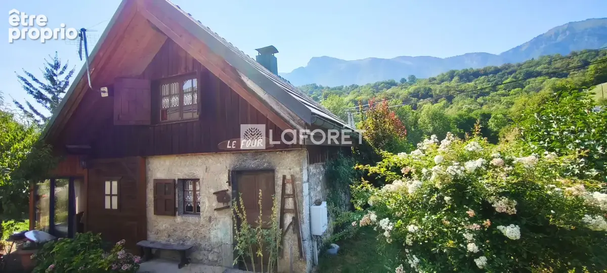 Charmant chalet ancien four  à vendre à Verrens Arvey - Rare sur le marché ! - photo 14