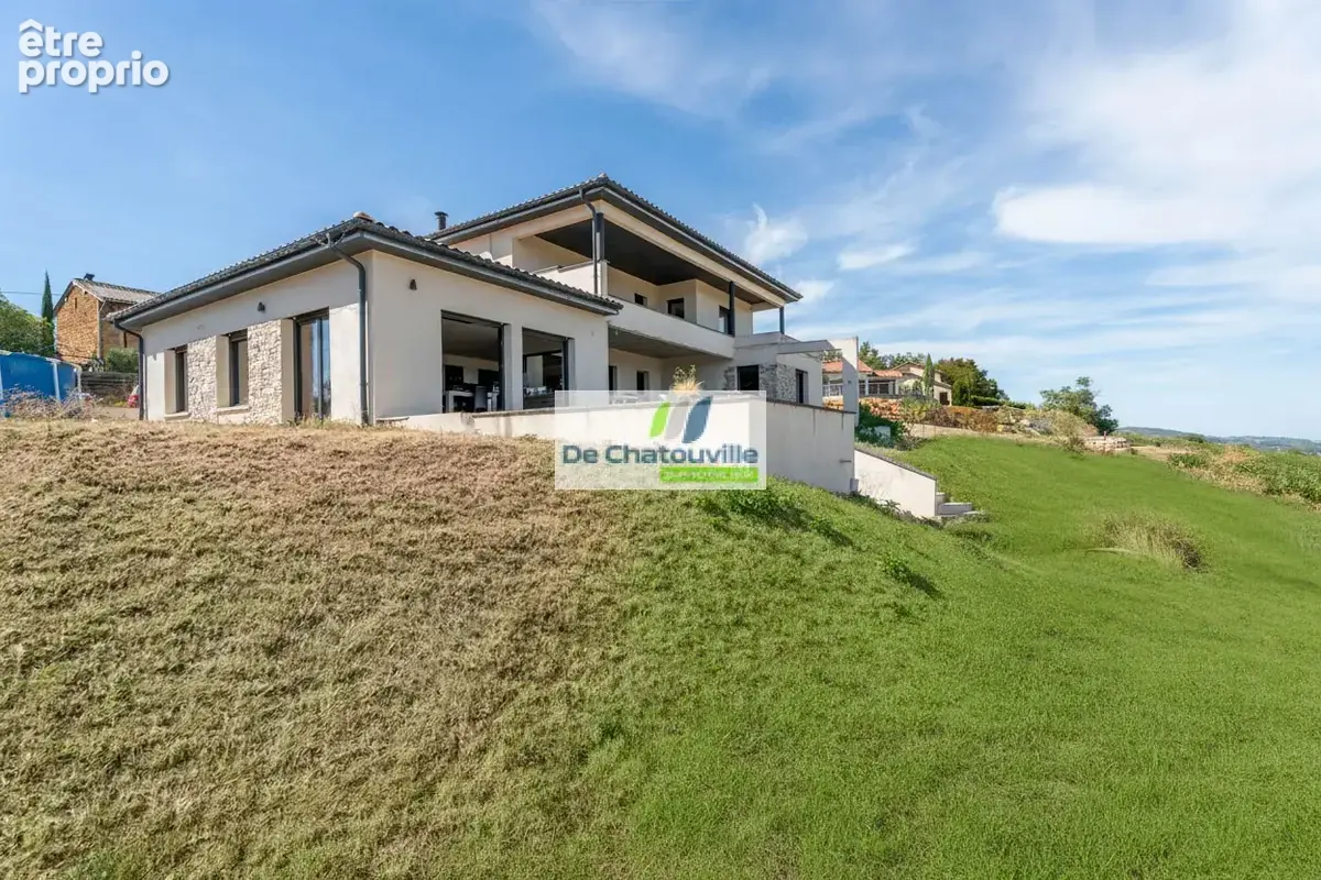 Maison contemporaine d'exception à Saint-Jean-des-Vignes (240 m2) - photo 13