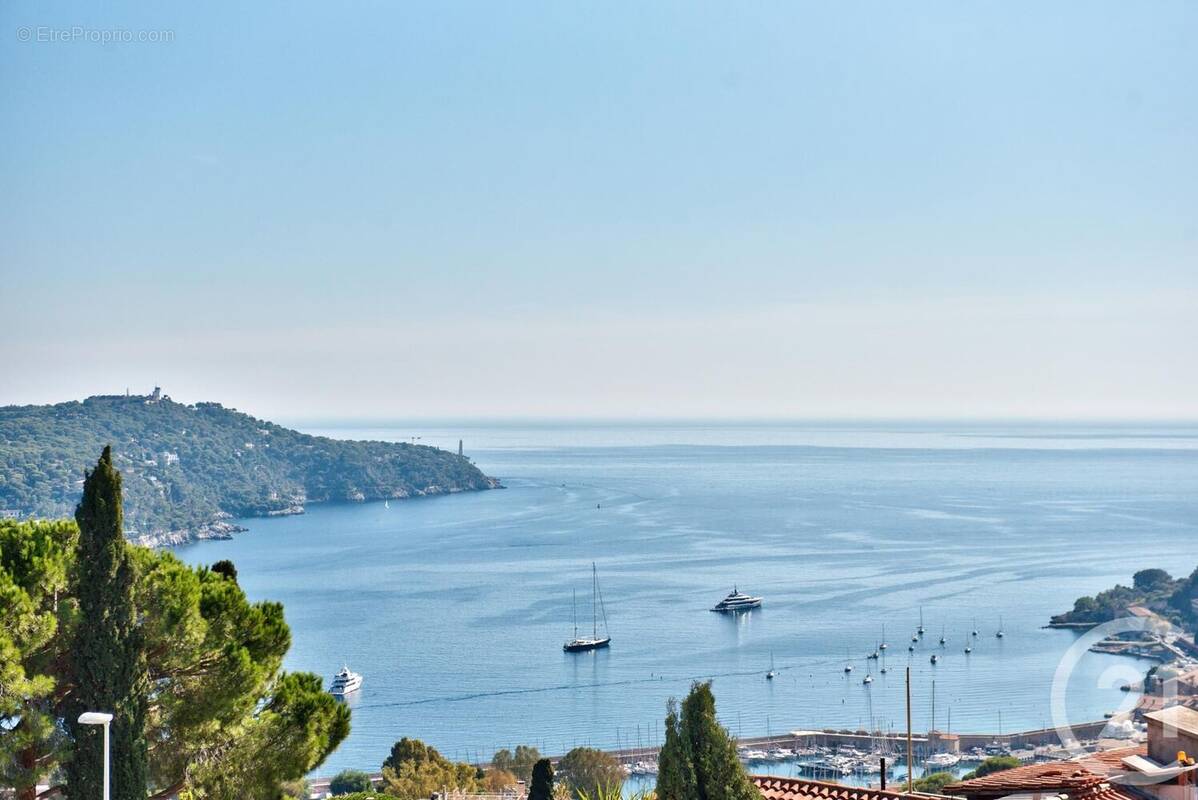 Appartement à VILLEFRANCHE-SUR-MER