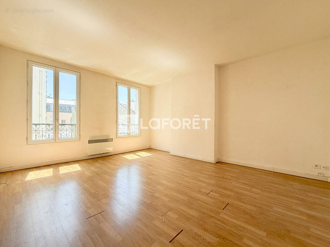 Appartement à MONTROUGE