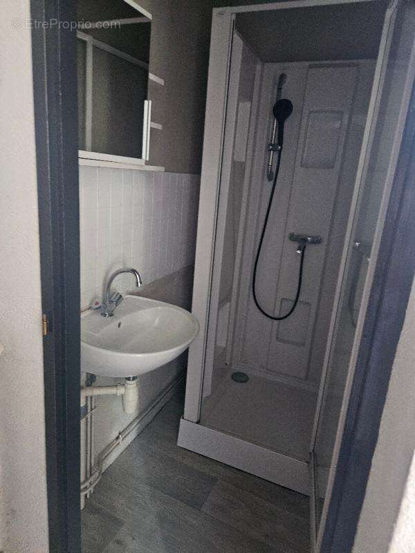 Appartement à GRANGES-SUR-VOLOGNE