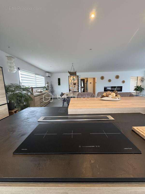 Maison à MARAUSSAN