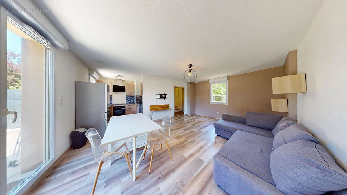 Maison T3 duplex rénové avec jardin + double place de parking - photo 3