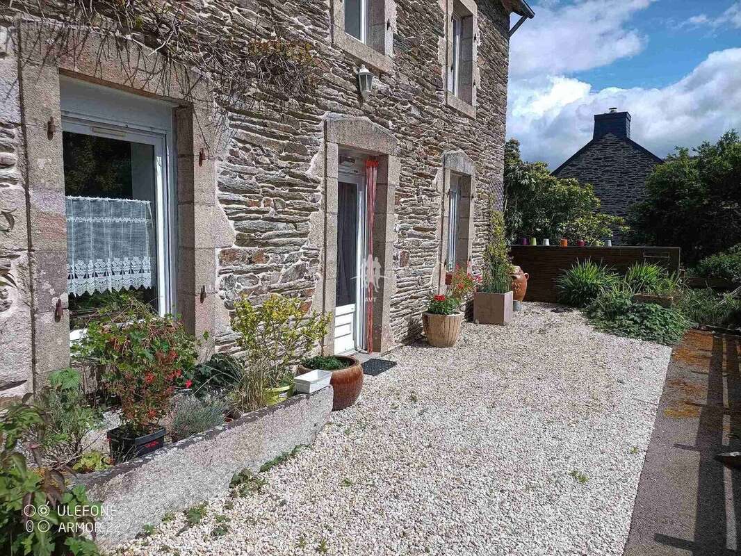 Maison à SAINT-THOIS