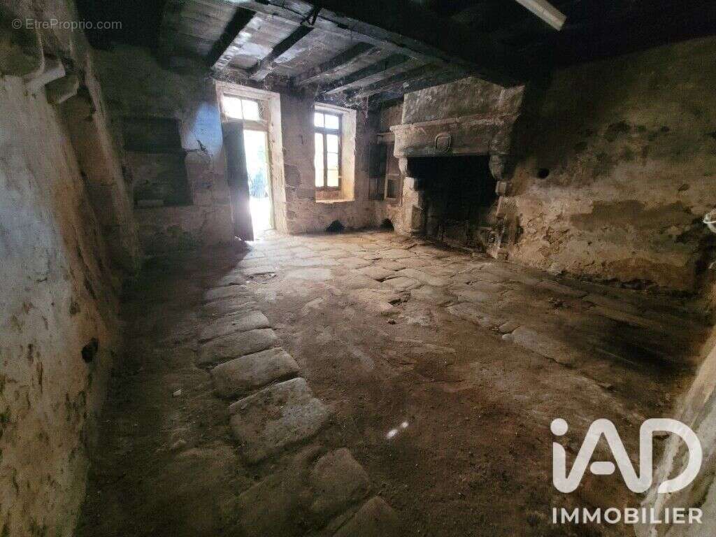 Maison 90 m² à Azay-Sur-Thouet  - photo 4