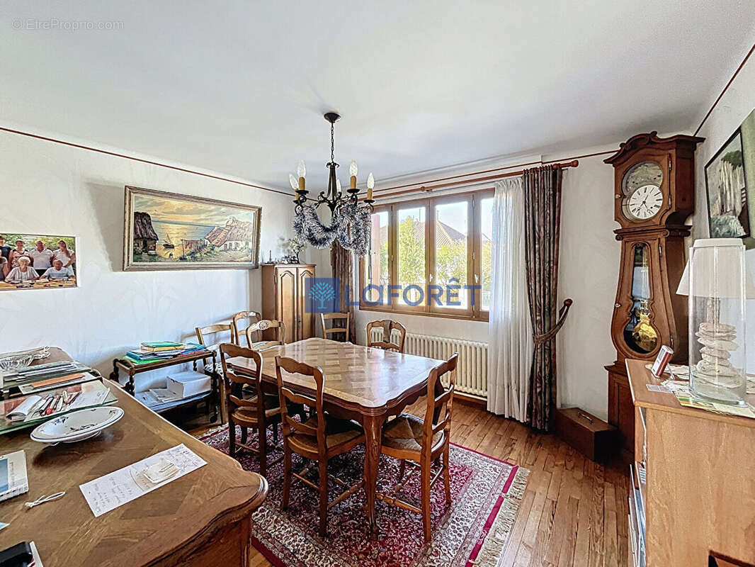 Maison à SAVIGNY-SUR-ORGE