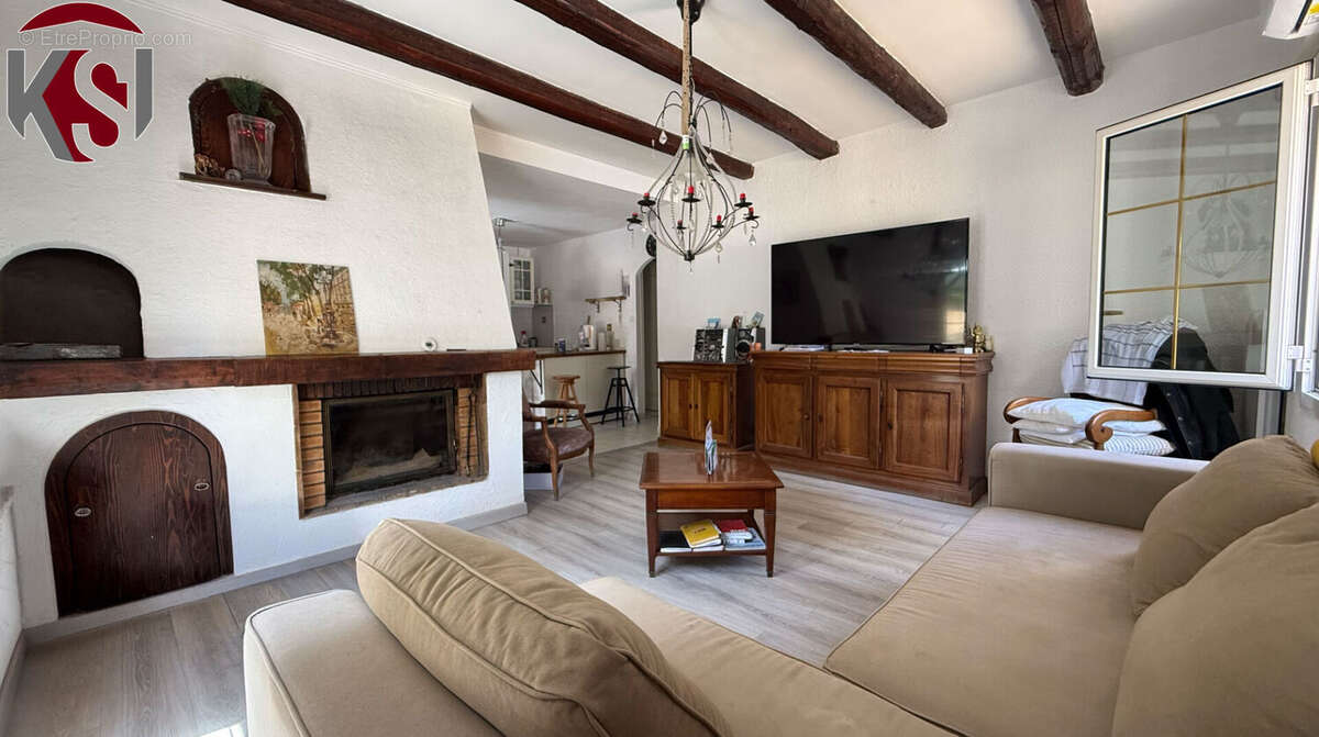 Maison à TOURVES