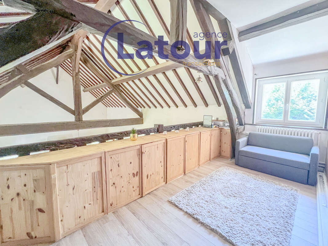 Maison familiale avec grand terrain  situee a bazainville - photo 10