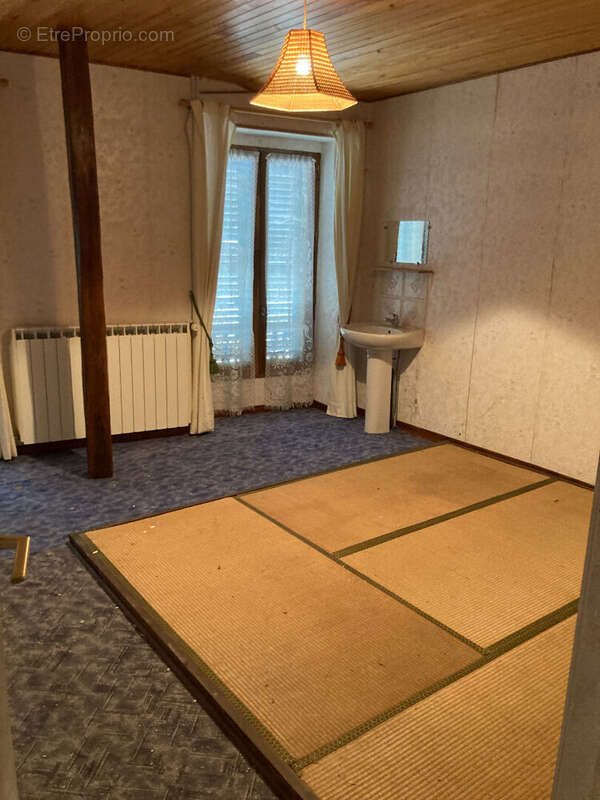 Maison à RIGNY-LE-FERRON