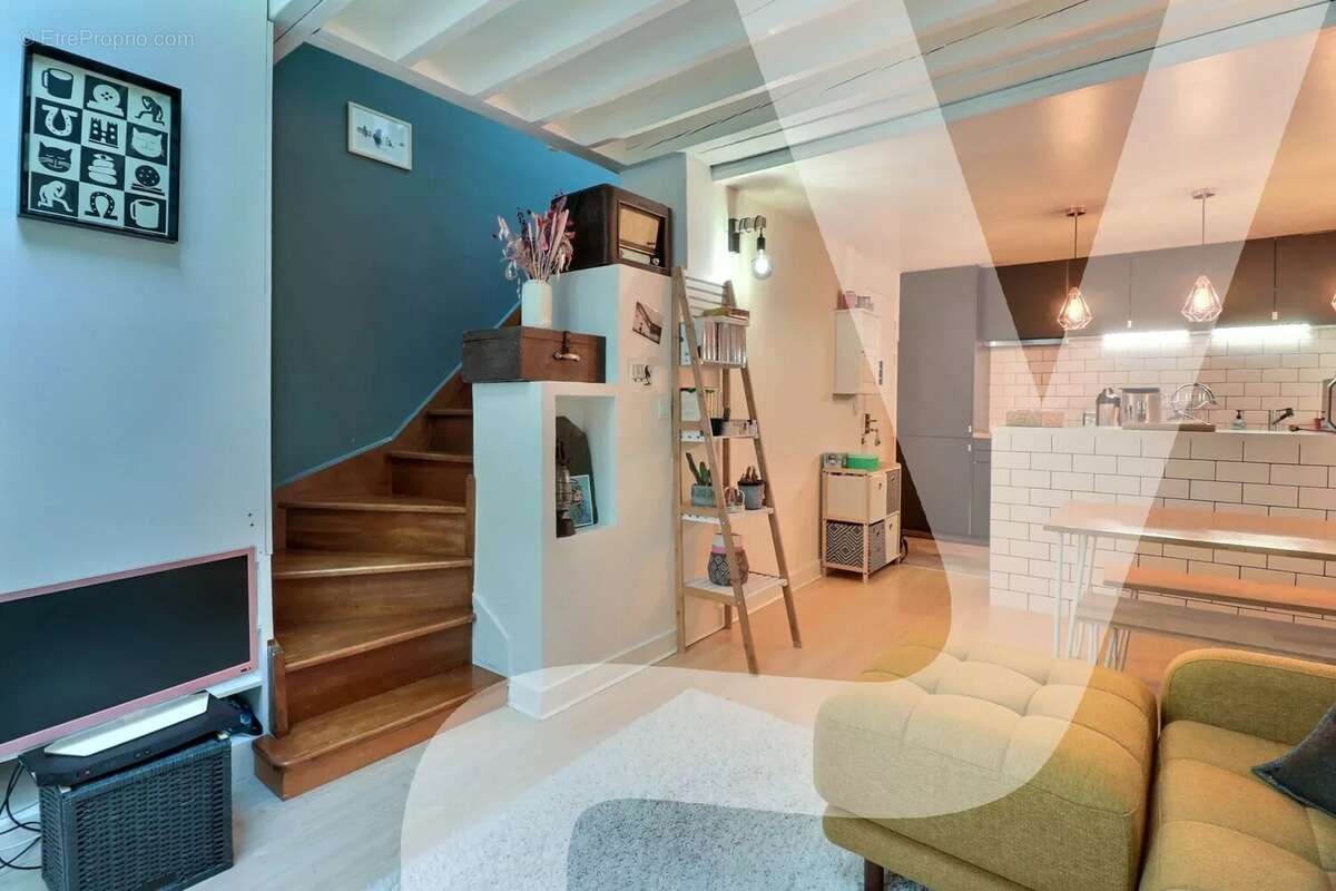 Appartement à PARIS-11E