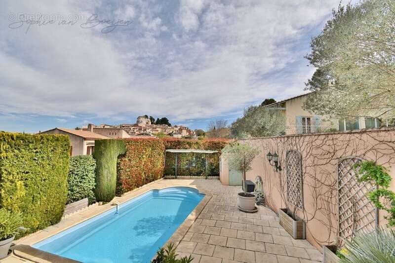 Maison à BOUC-BEL-AIR