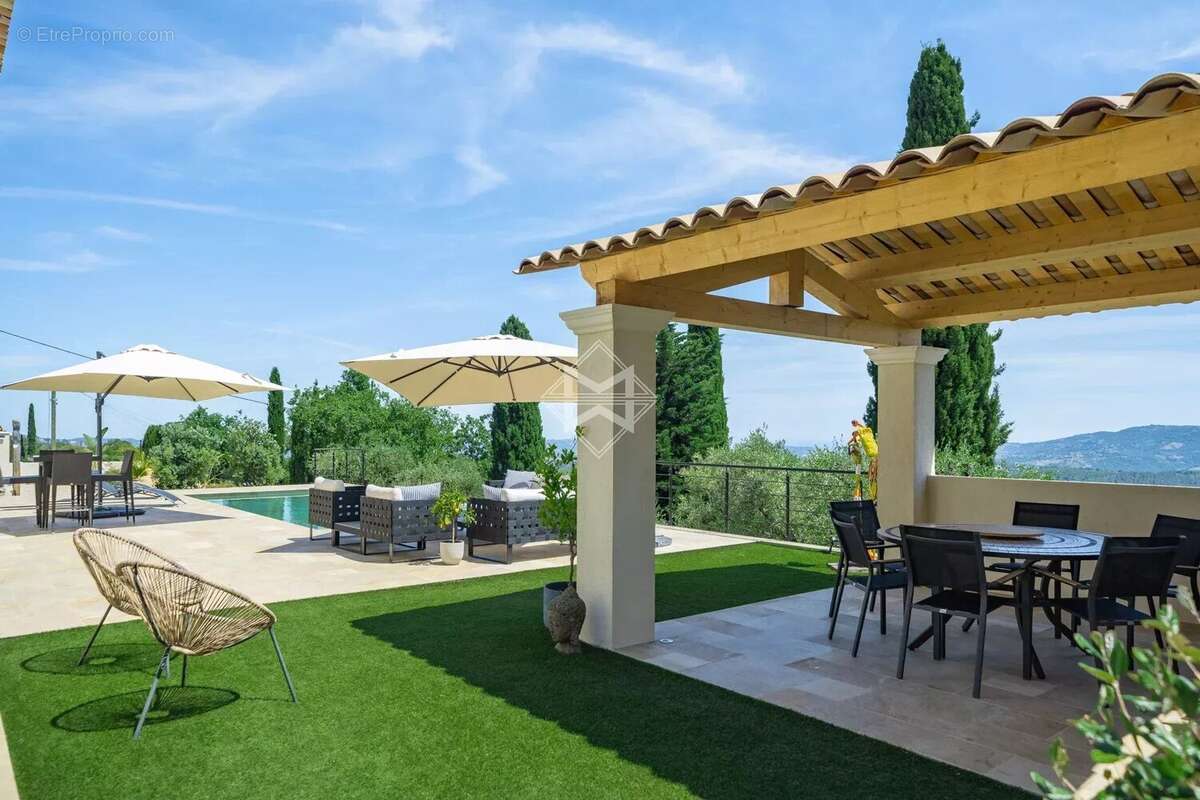 Maison à SPERACEDES