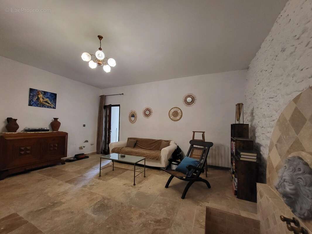 Maison de caractère à fort potentiel pour activité de gîte avec 5 chambres en-suite. - photo 12