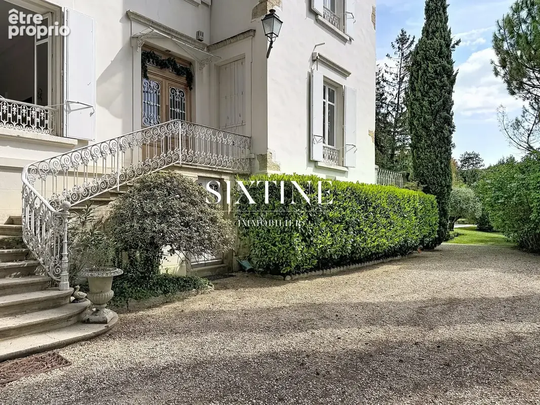 Maison 11 pièces 330 m² à vendre à Bourgoin-Jallieu (38300) - photo 8