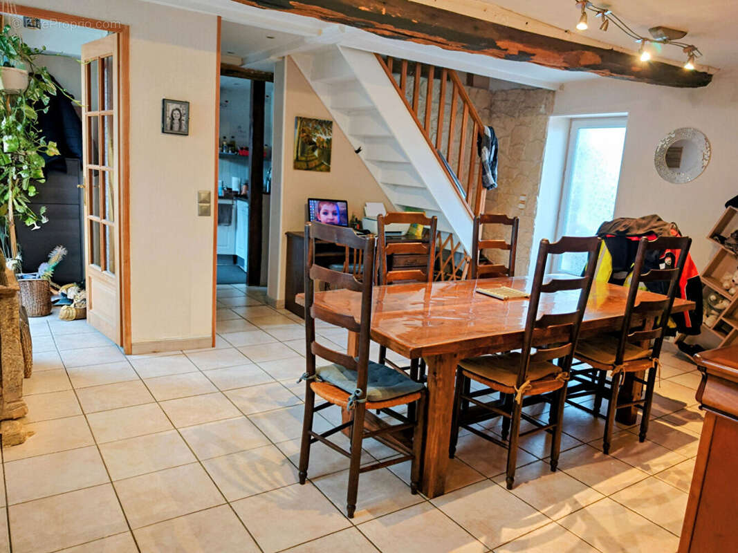 MAISON EN PIERRE 100m² sur un terrain de 613m² - photo 7
