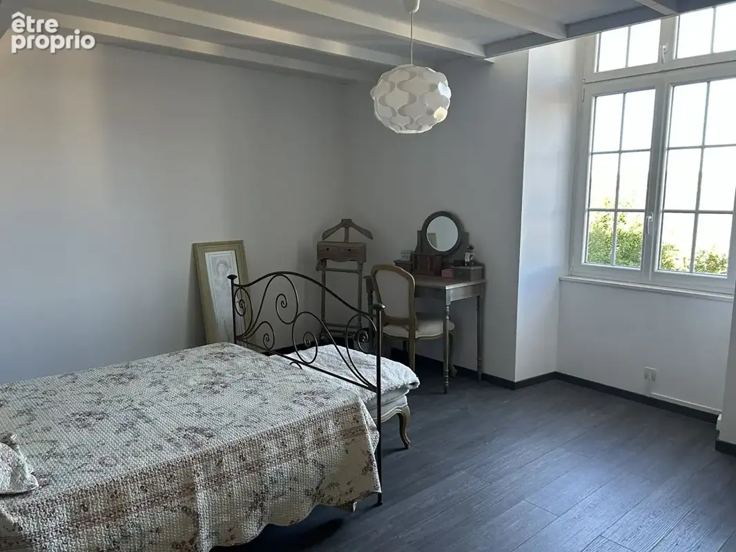 Maison de Maître du XIXe siècle au coeur de village avec piscine et dépendances - photo 13