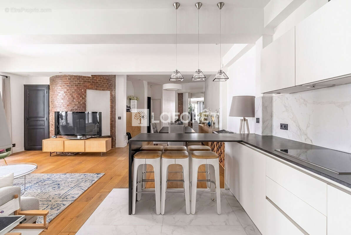 Dernier etage - calme - lumineux - refait a neuf - photo 4