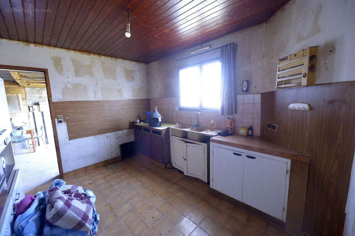 Maison 95 m² à Semussac  - photo 9