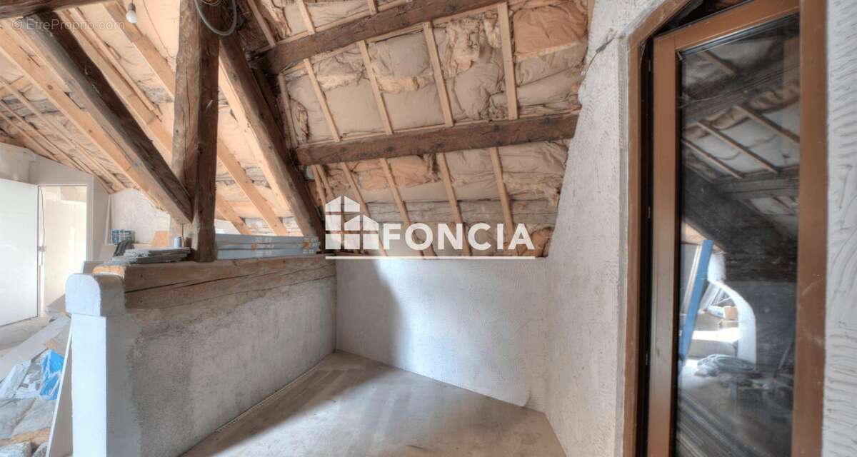 Appartement à BELLEGARDE-SUR-VALSERINE