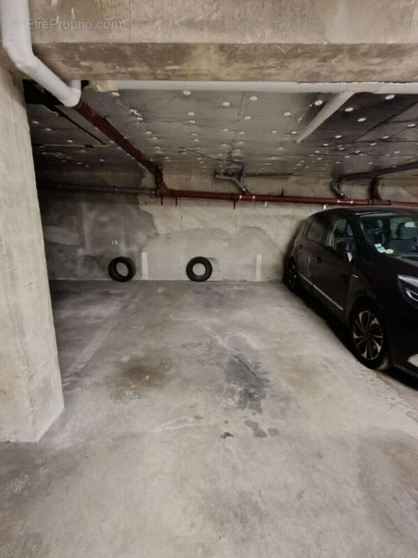 PLACE de parking Dijon - 20 Rue du CHATEAU - photo 2