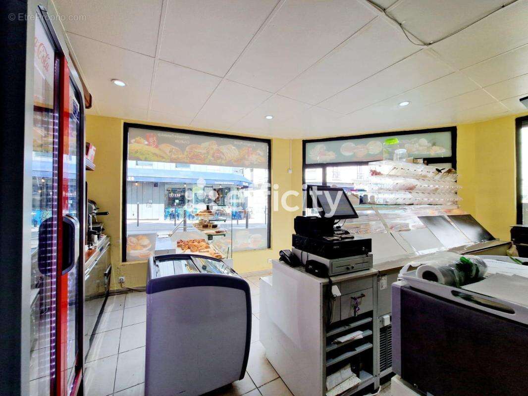 Commerce à PARIS-18E