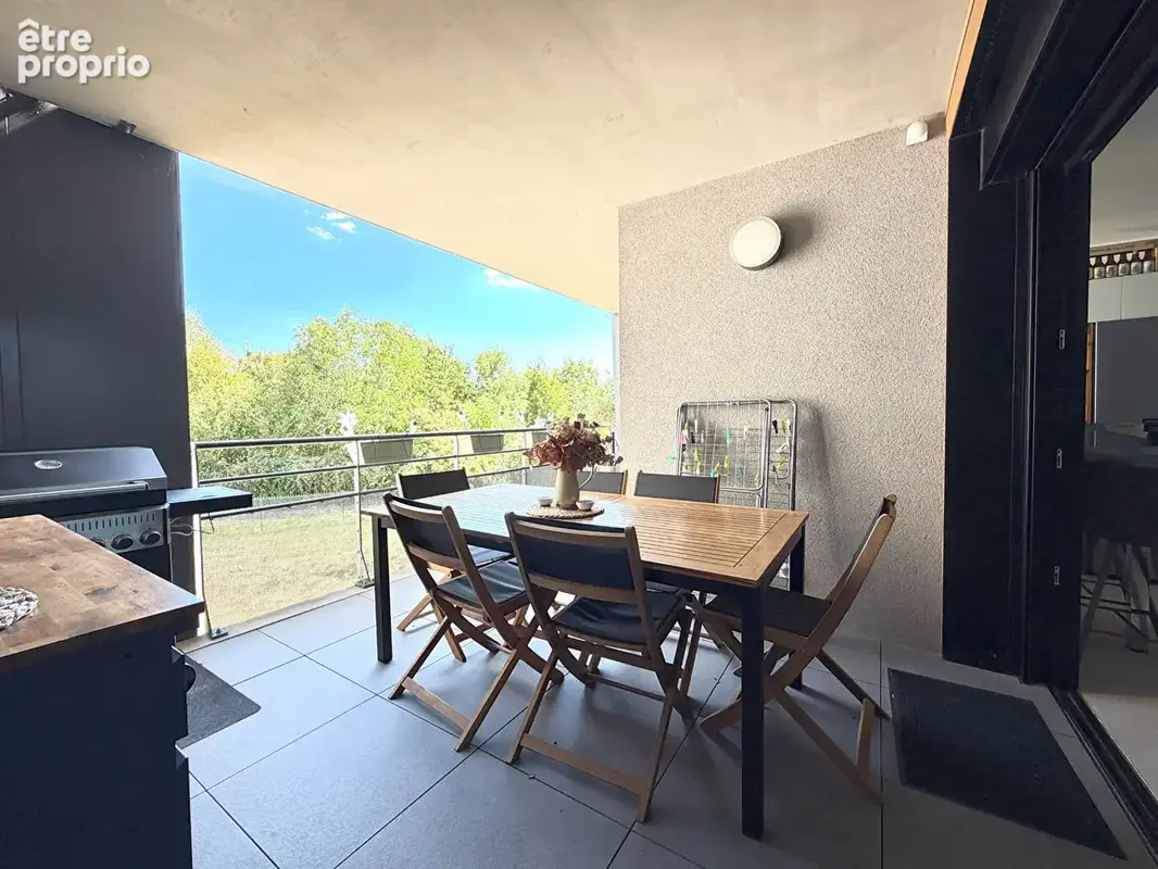 T2 ultra moderne de 54 m² avec grande terrasse, vue sur parc et parking couvert privatif - photo 2