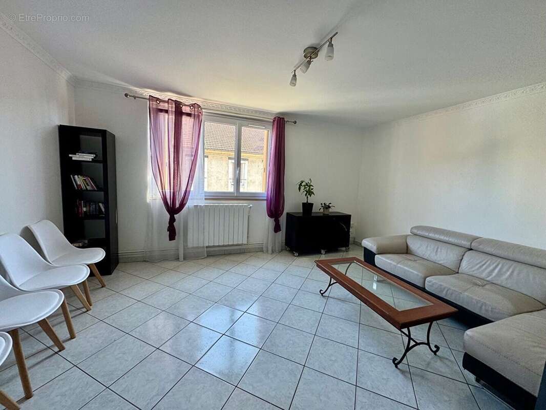 Appartement à VILLENEUVE-SAINT-GEORGES