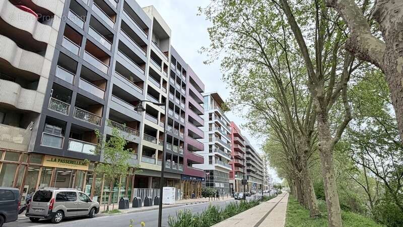 Appartement à L'ILE-SAINT-DENIS