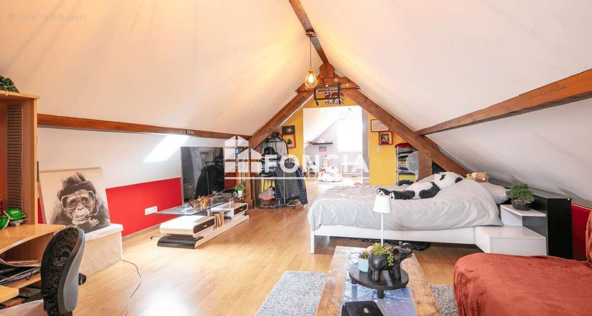 FONCIA - Maison familiale 4 pièces de 122 m2 - photo 8