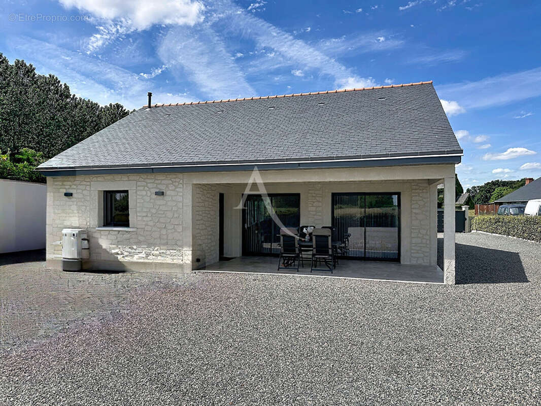 Maison à FONTAINE-GUERIN