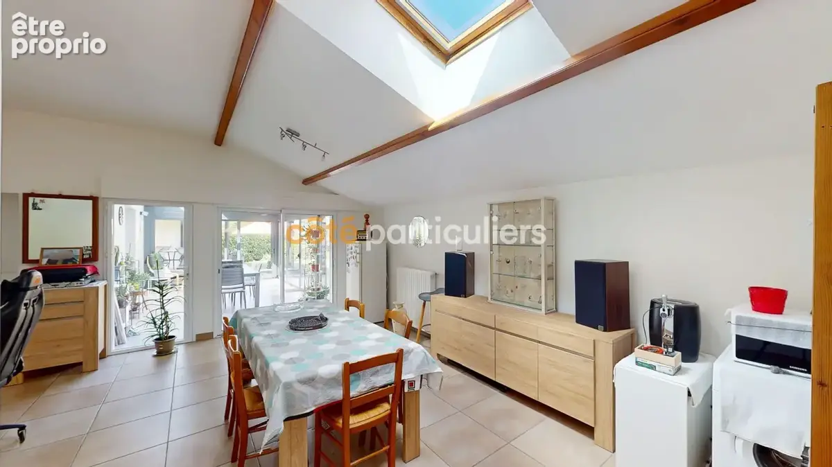 Mortagne-sur-sèvre - plain-pied 179 m² - terrain 966 m² - garage 39 m² - sans vis-à-vis - photo 11
