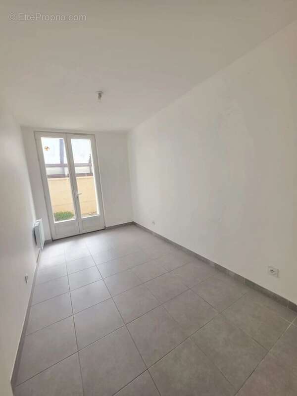 Appartement à LAMORLAYE