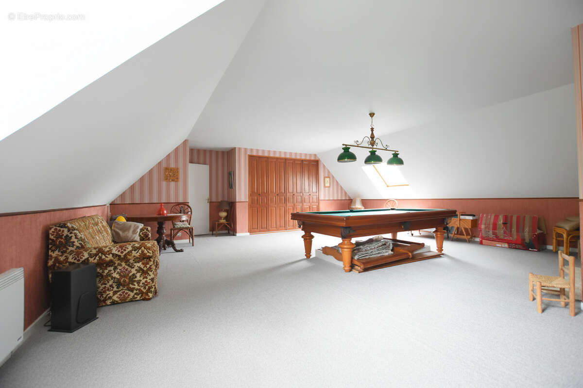 Maison à SAINT-REMY-L'HONORE