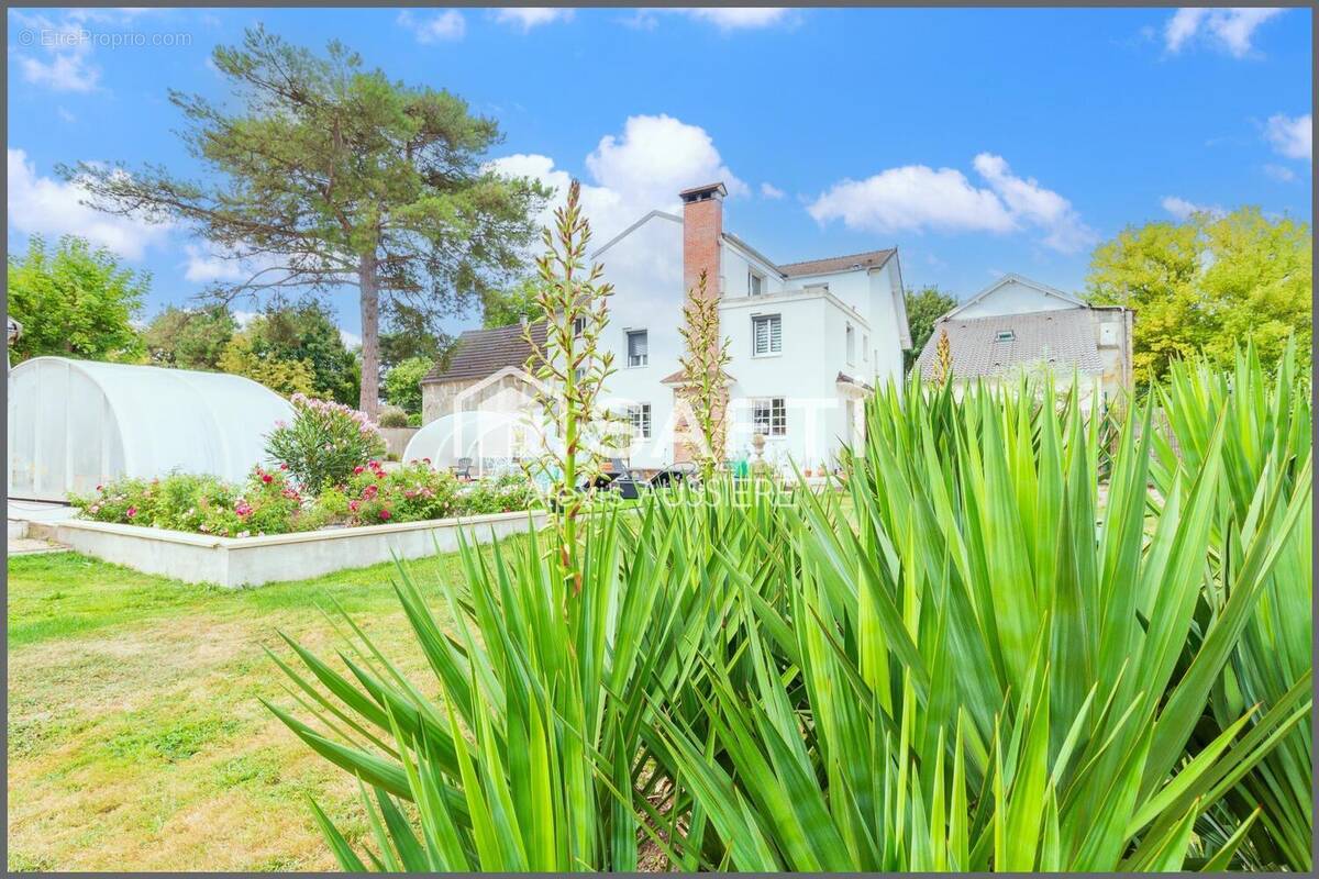 Photo 1 - Maison à LA FERTE-SOUS-JOUARRE