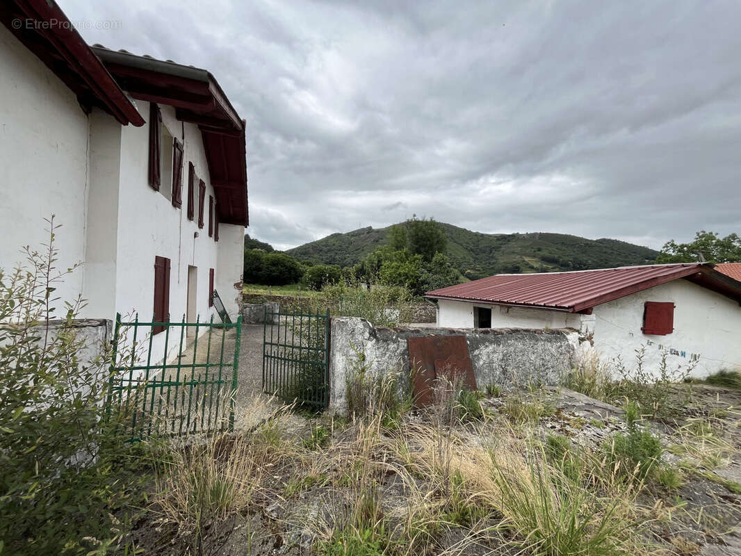 Maison 153 m² à Saint-Martin-D'arrossa  - photo 6