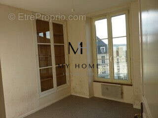 Appartement à REMALARD