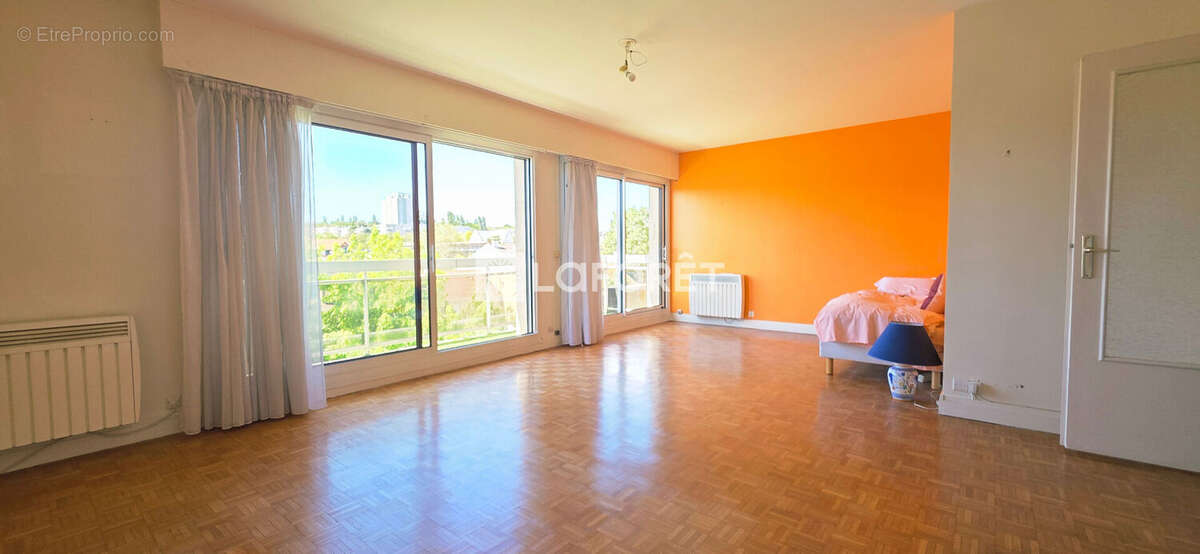 Appartement à PIERREFITTE-SUR-SEINE