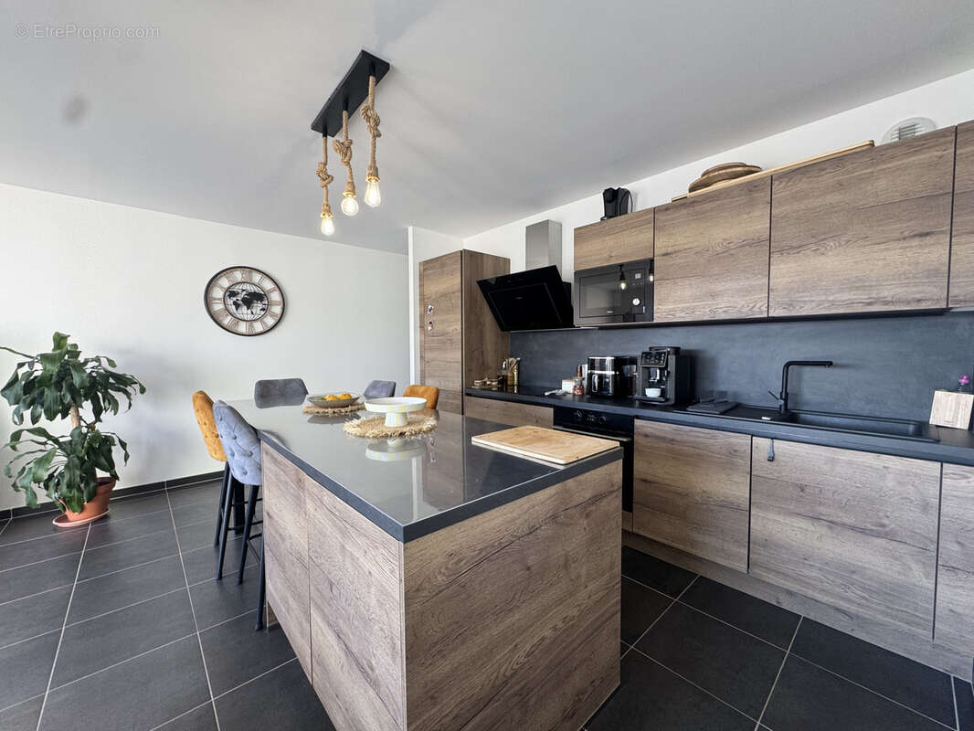 Appartement à PIERRELATTE