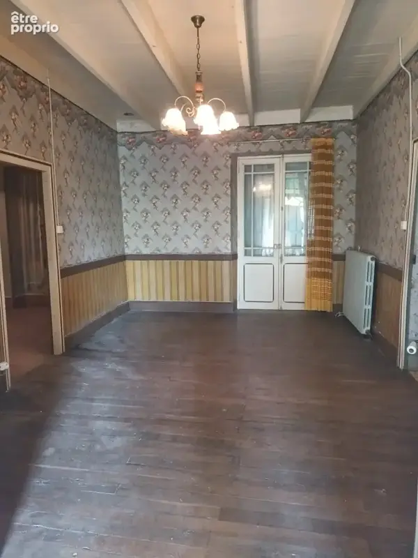 propriété composé d'une maison d'habitation et de 3 dépendances sur un terrain d'env 6 hectares - photo 7